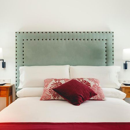 Apartamentos Turisticos La Plaza チピオナ エクステリア 写真