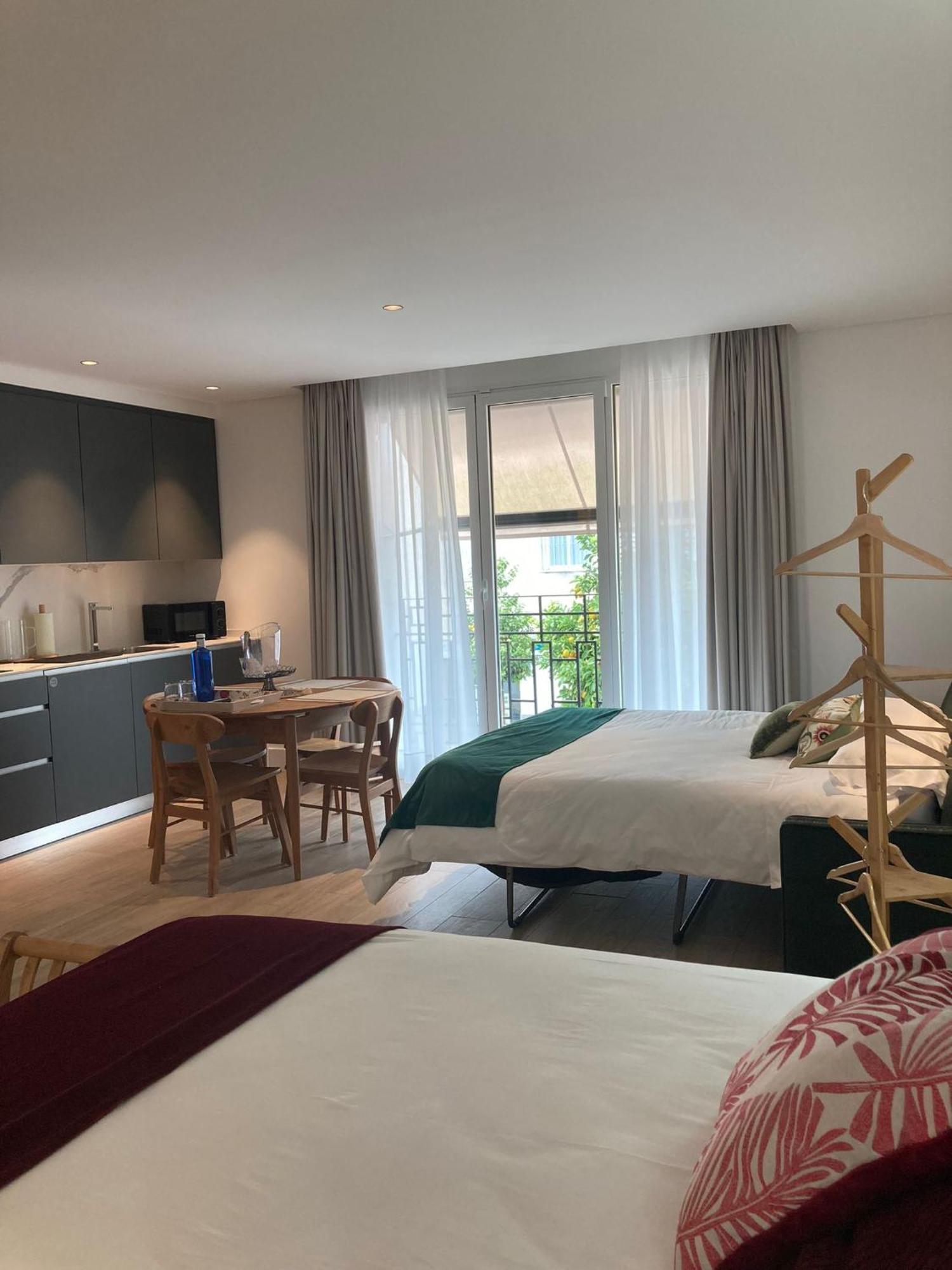 Apartamentos Turisticos La Plaza チピオナ エクステリア 写真
