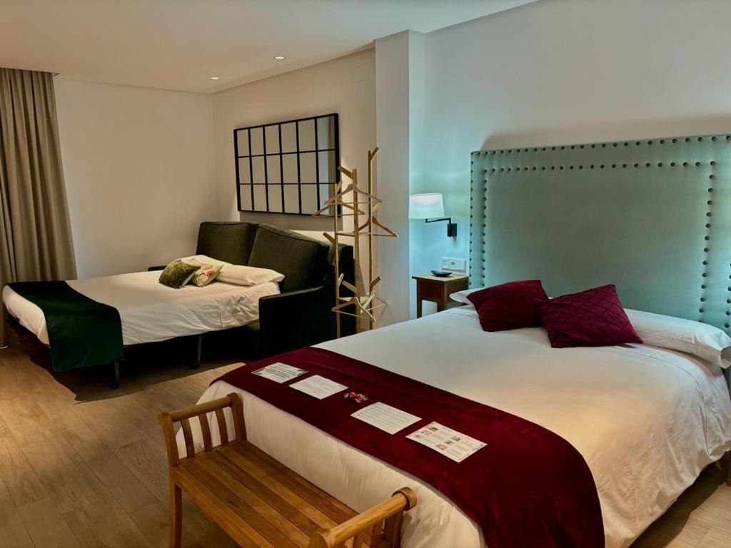 Apartamentos Turisticos La Plaza チピオナ エクステリア 写真