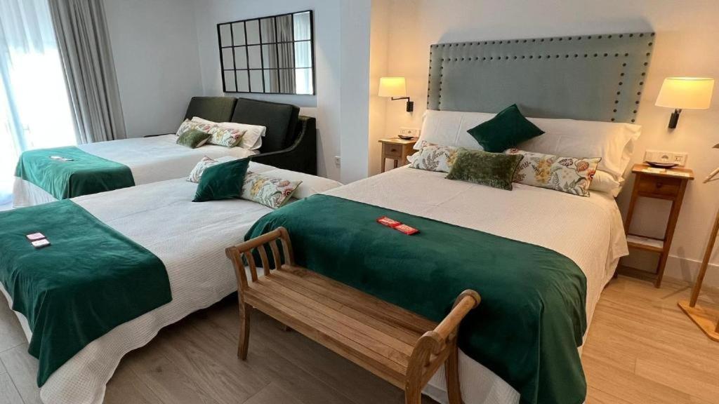 Apartamentos Turisticos La Plaza チピオナ エクステリア 写真