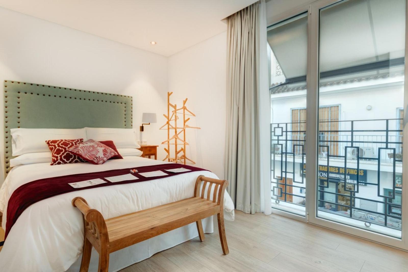 Apartamentos Turisticos La Plaza チピオナ エクステリア 写真