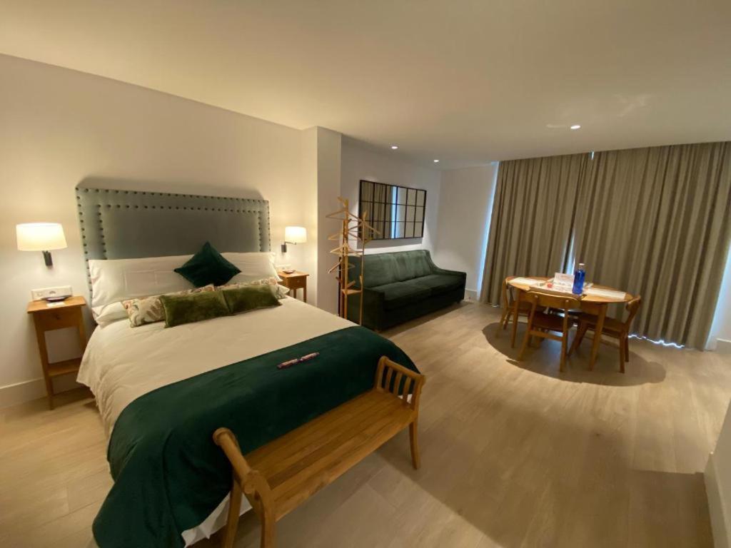 Apartamentos Turisticos La Plaza チピオナ エクステリア 写真