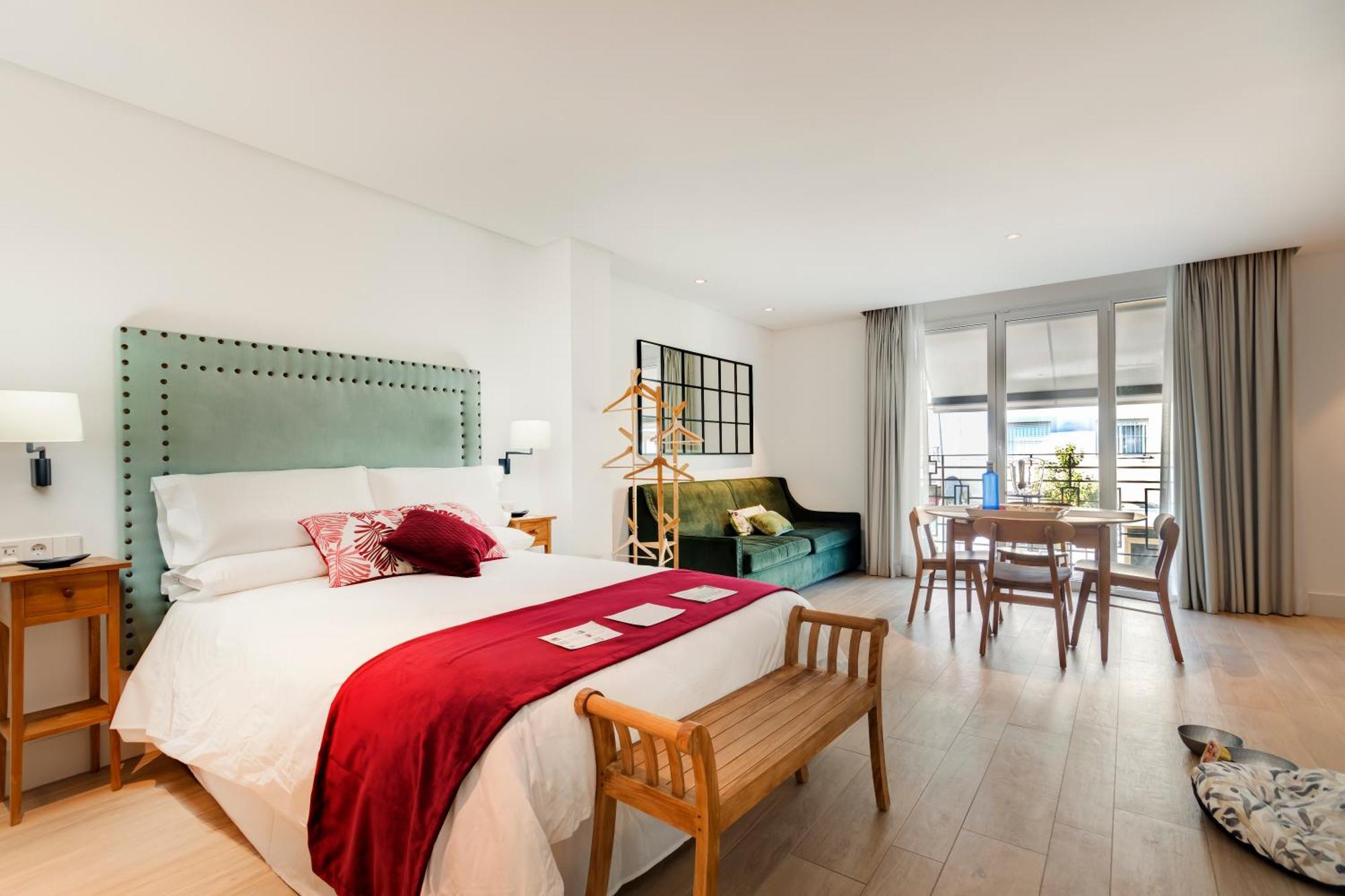 Apartamentos Turisticos La Plaza チピオナ エクステリア 写真