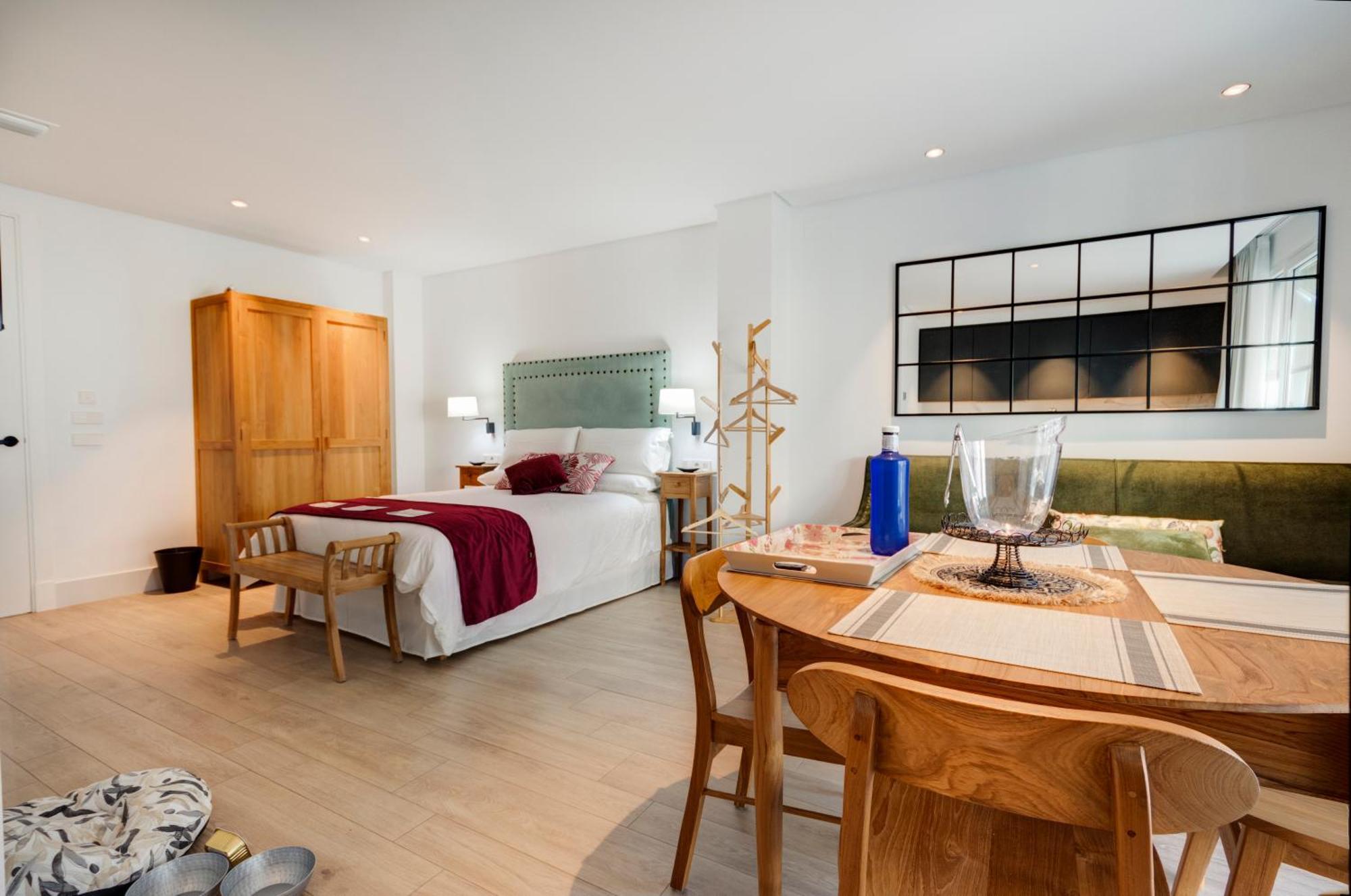 Apartamentos Turisticos La Plaza チピオナ エクステリア 写真